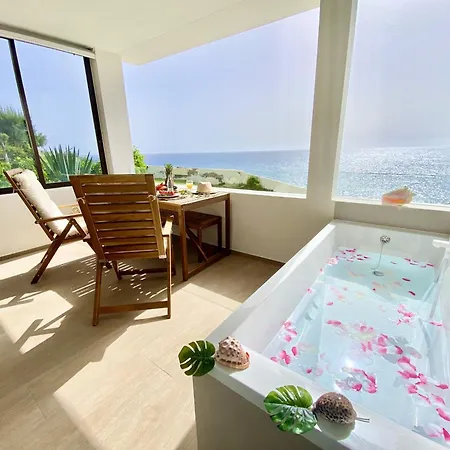 Beautiful Sea View كالاو سالفاجي