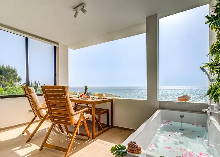 Beautiful Sea View *