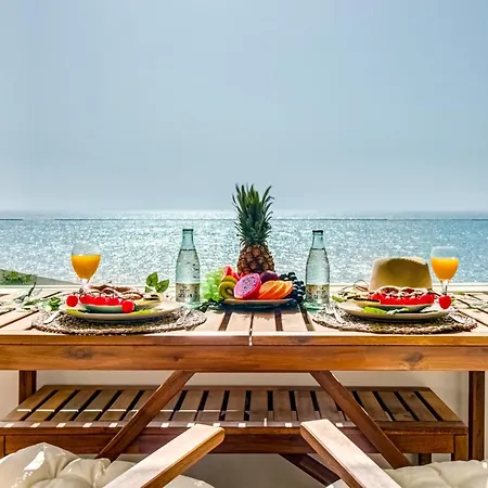 Beautiful Sea View Apartment *